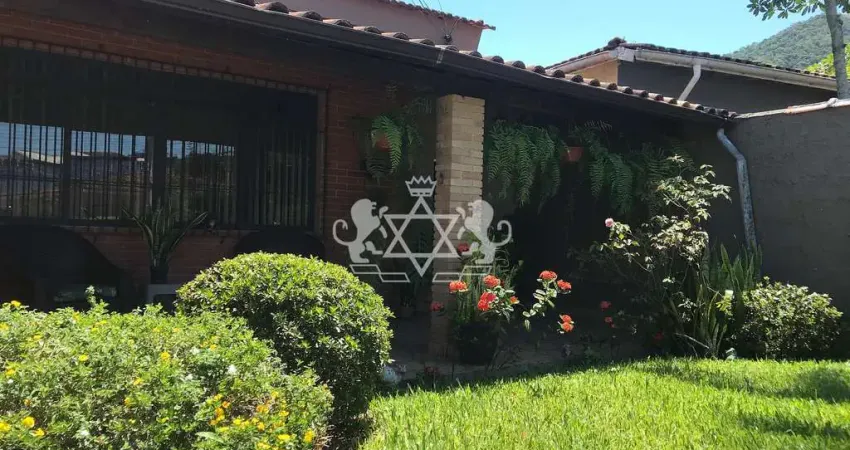 Casa à venda, Martim de Sá, Caraguatatuba, SP.