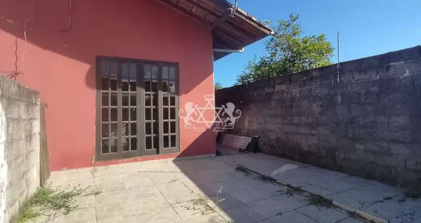 Duas Casas geminadas à venda, a poucos passos da praia do Aruan, Caraguatatuba, SP