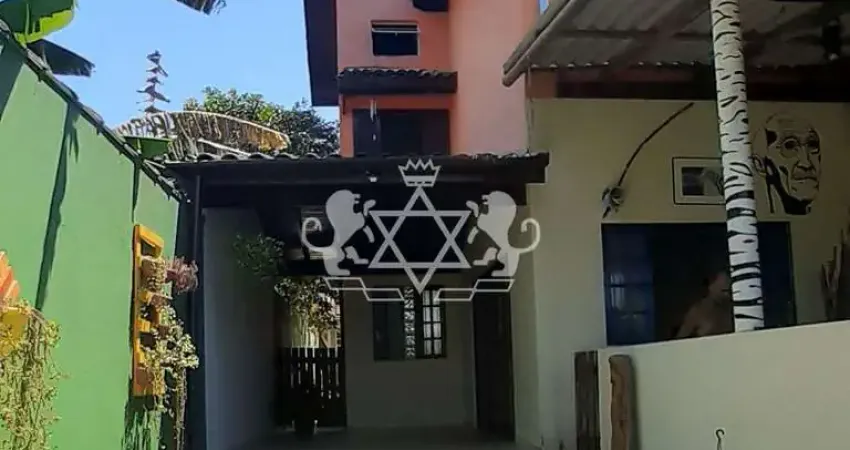 Casa c/ edícula à venda com área total  315 m2 , Martim de Sá, Caraguatatuba, SP