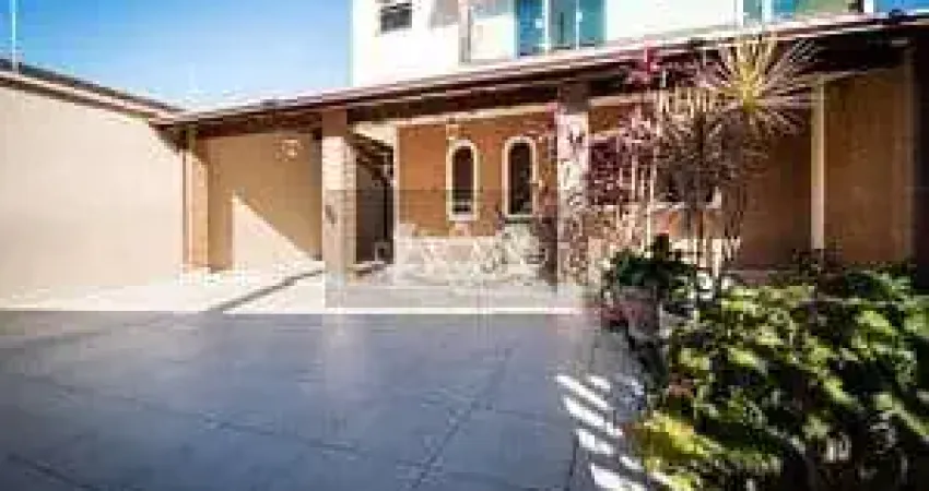 Casa com 4 quartos à venda no Centro, Caraguatatuba 