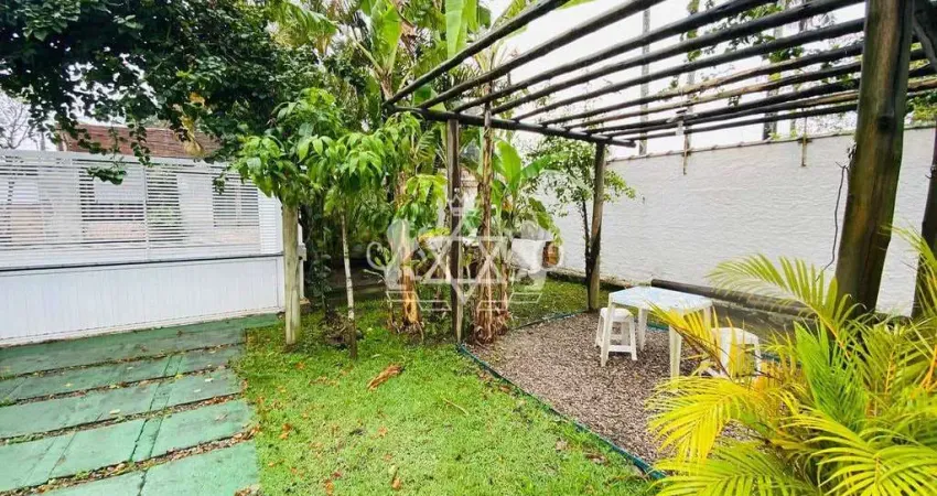 Casa com 7 quartos à venda no Centro, Caraguatatuba