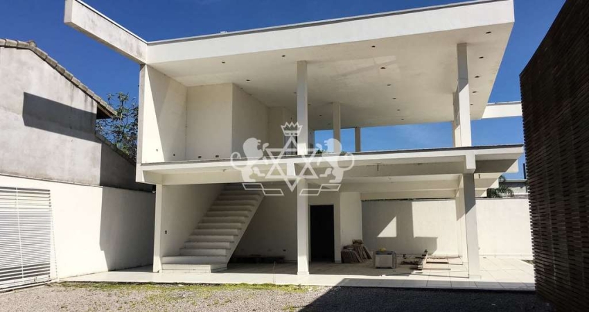 Imóvel (Loja) comercial com 02 pavimentos à VENDA - 220m² AC - Terreno 450m² - Canto do Mar, divisa