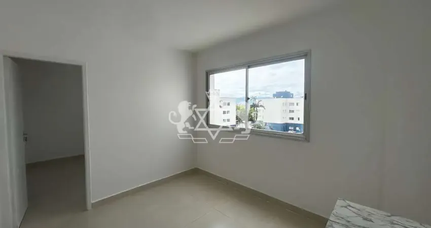 Apartamento à venda,Golfinho, próximo a  faculdade de Medicina e ao Shopping Serramar  em Caraguata