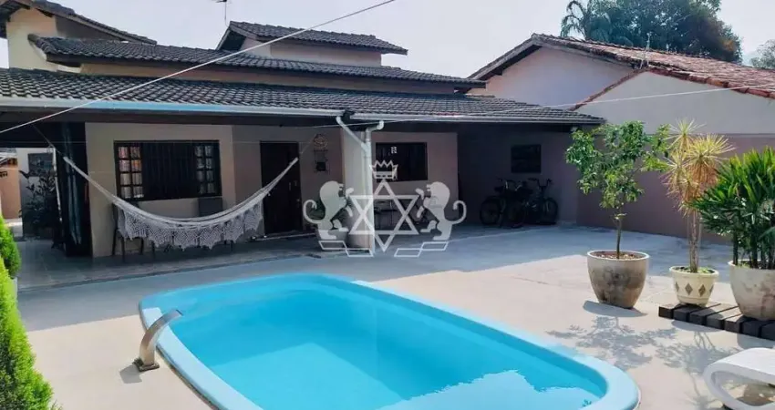 Casa com 3 quartos à venda na Rua Dom Jerônimo de Ataide, 24, Martim de Sá, Caraguatatuba