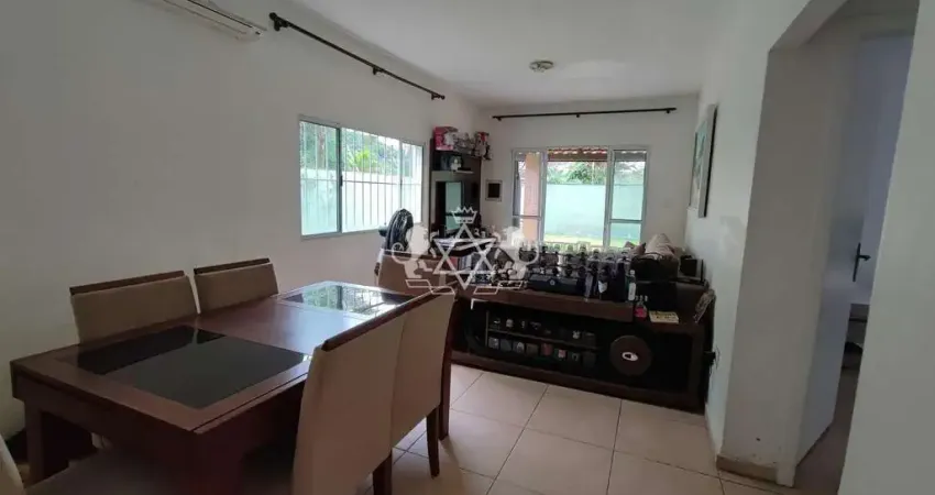 Casa de Praia 02 DORMITÓRIOS (sendo 1 suíte), amplo terreno 492m², à VENDA, Bairro Capricórnio II,