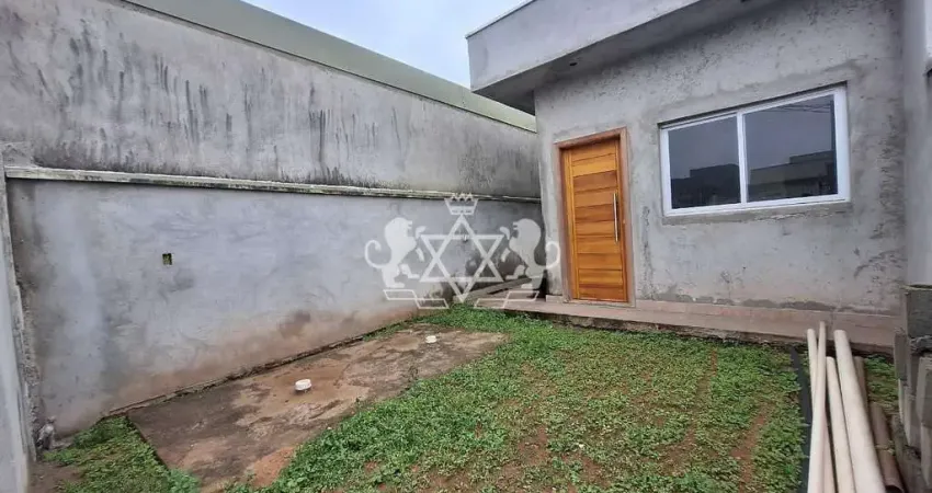 Casa com 2 quartos à venda no Balneário dos Golfinhos, Caraguatatuba