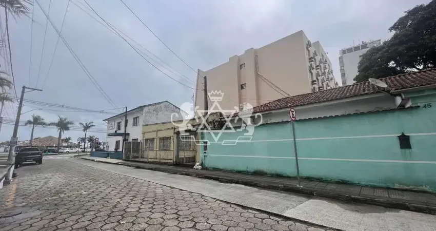 Casa à venda em área comercial, a poucos passos da praia, centro, caraguatatuba, sp