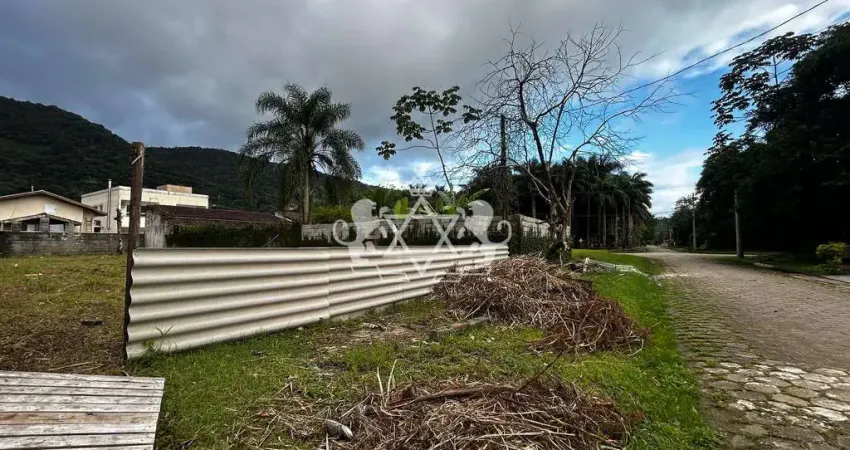 Terreno à venda, localização privilegiada com 384m² no condomínio mar verde ii caraguatatuba, sp.