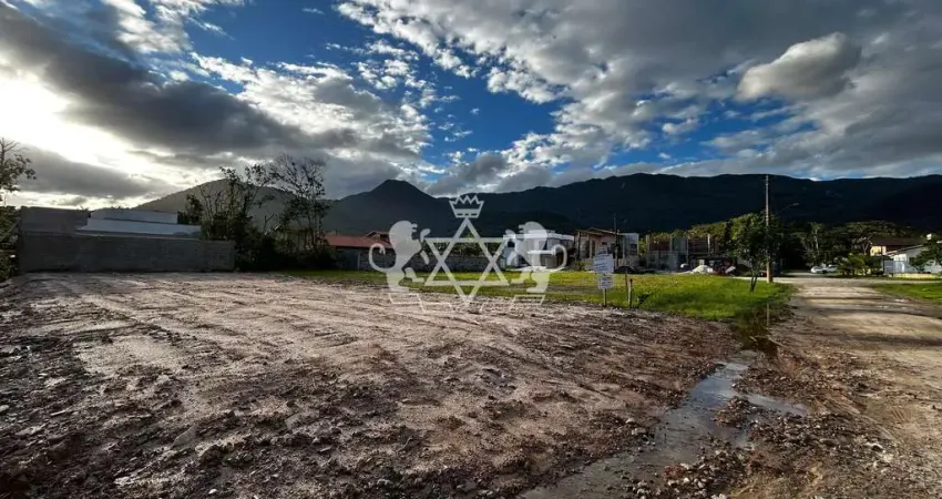 Terreno à venda na Rua Vermelho, 10, Mar Verde II, Caraguatatuba
