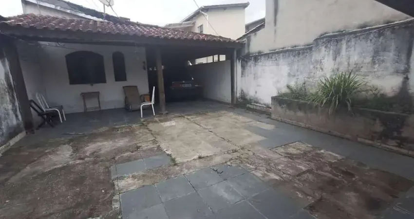 Duas casas espacosas no mesmo terreno , jaragua, caraguatatuba, sp
