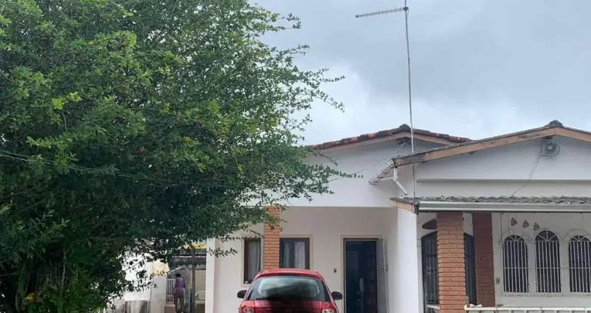 Excelente oportunidade de investimento em um espacoso imovel de esquina a venda no porto novo, caraguatatuba, sp