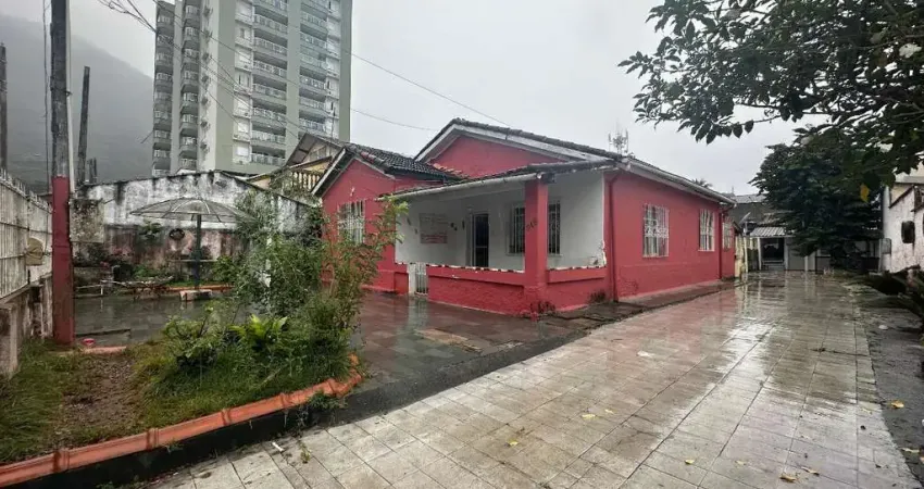 Casa com 4 quartos à venda no Sumaré, Caraguatatuba