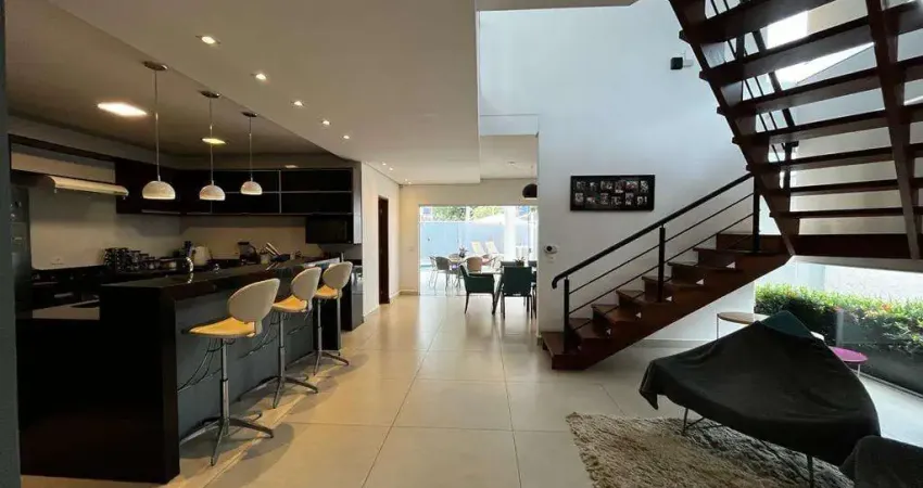 Sobrado espetacular a 200m da orla da praia do indaia, com 310m2 com tres dormitorios sendo uma suite e espaco gourmet com piscina