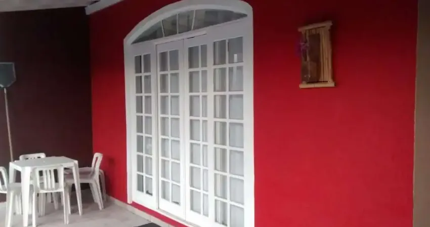 Casa a venda com 03 dorms. com 01 suite, espaco gourmet com churrasqueira , fogao e forno a lenha - jardim jaqueira, caraguatatuba - litoral norte de sp.