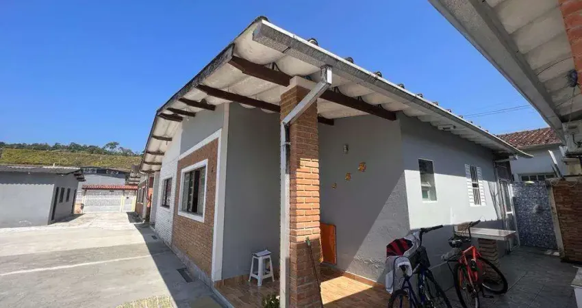 Casa terrea, condominio fechado a venda, bairro getuba, proximo massaguacu e capricornio, caraguatatuba, sp