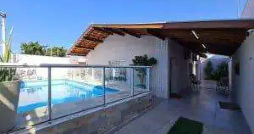 Linda casa a venda com 03 dorms. sendo 01 suite, area gourmet completa com churrasqueira, piscina, belissimo pergolado, praia indaia , caraguatatuba - sp.