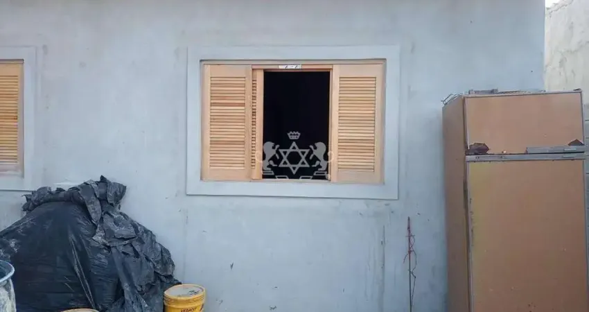 Casa com 2 quartos à venda na Rua Quinze, 74, Jardim Tarumãs, Caraguatatuba