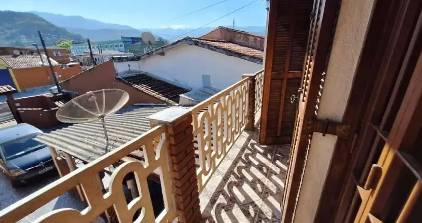 Excelente sobrado a venda, proximo ao centro medico ame , indaia, caraguatatuba, sp