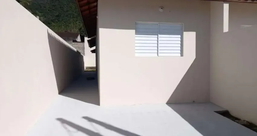 Casa com 2 quartos à venda no Jaraguazinho, Caraguatatuba