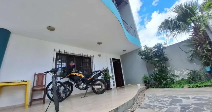 Casa com 4 dormitorios a venda no bairro indaia a poucas quadradas da praia