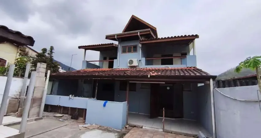 Casa com 3 quartos à venda no Jardim Bela Vista, Caraguatatuba