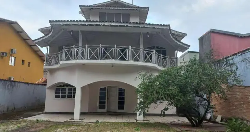 Sobrado com 5 dormitorios sendo 4 suites a venda, sumare, caraguatatuba, sp