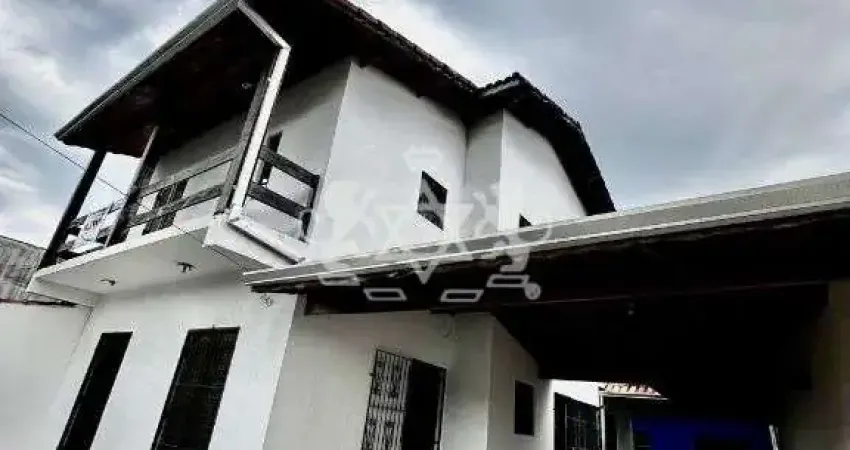 Casa com 3 quartos à venda na Rua Engenheiro João Fonseca, 151, Centro, Caraguatatuba