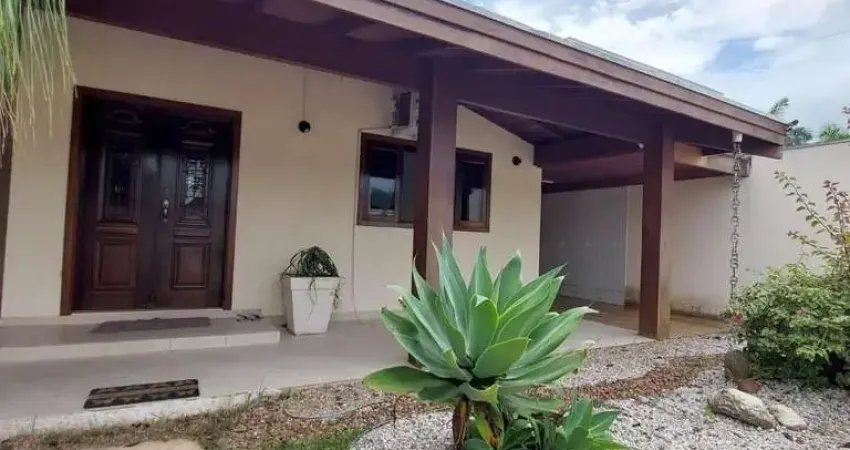 Casa com 3 quartos à venda no Indaiá, Caraguatatuba