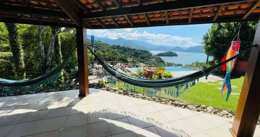 Casa à venda, Cond. Pulso,Devido à sua natureza intocada e ao acesso controlado, a Praia do Pulso oferece uma vista deslumbrante, com um cenário paradisíaco.