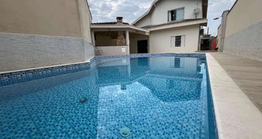 Casa sobrado, com piscina e area gourmet, jardim primavera em caraguatatuba