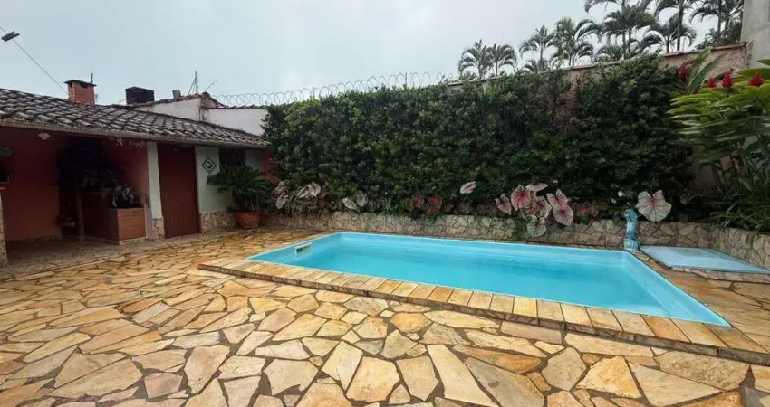 Casa com 2 quartos à venda no Martim de Sá, Caraguatatuba