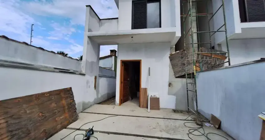 Sobrado novissimo a venda, proximo escola adventista , hospital regional e shopping serrar mar no bairro balneario recanto do sol, caraguatatuba, sp