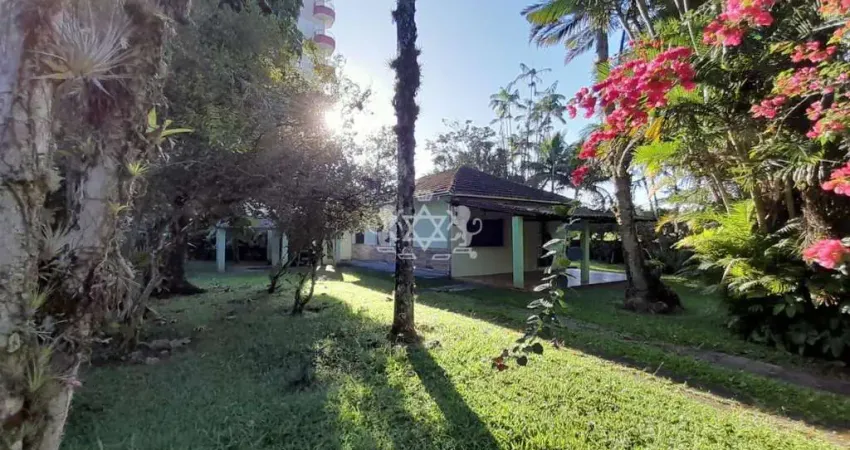 Oportunidade casa a venda no massaguaçu, caragutatuba, sp. Terreno de 600 m², 3 dormitórios , a 200 metros da praia , agende agora sua visita.