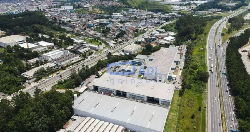 Galpão Logístico 3.885 m² – 4 Docas – Jandira – Castello