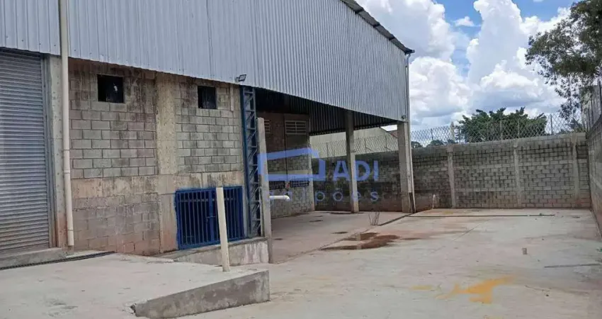 Galpão 2.500 m² – 4 docas – Castello Branco - Tamboré