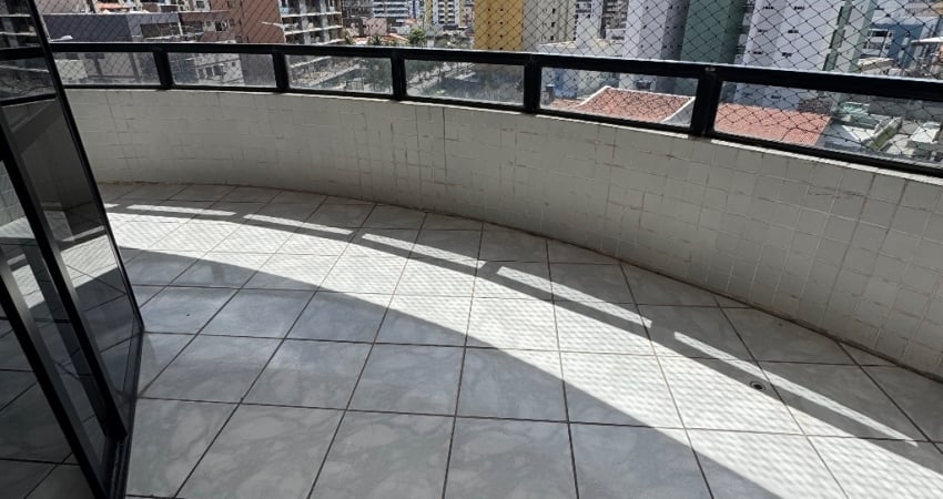 Amplo apartamento com 127 m ² - 03 quartos - Varanda - Jd. Oceania