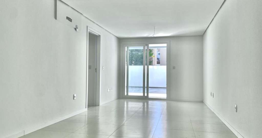 Apartamento com terraço e 3 dormitórios no pio X