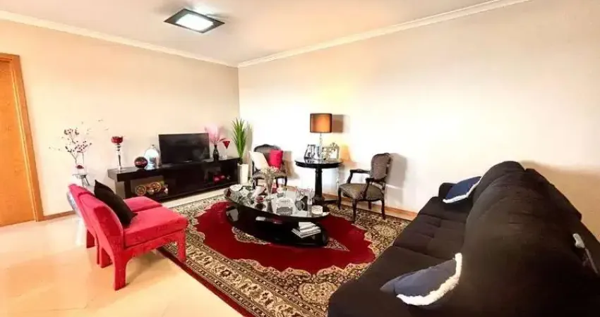 Apartamento semimobiliado 3 dormitórios sendo uma suíte no exposição