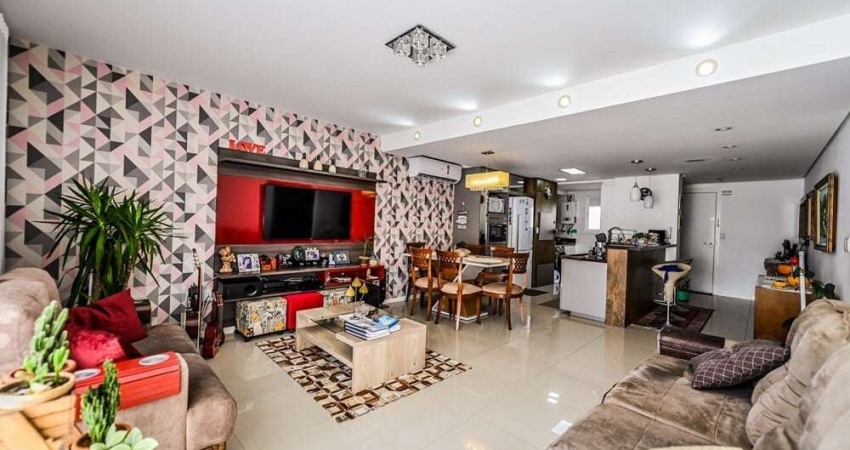 Apartamento para venda  no Bairro CAMAQUÃ em Porto Alegre