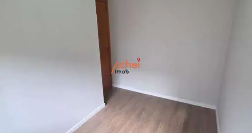 Casa em condomínio 02 dormitórios com 1 vaga de garagem aberta dos morros