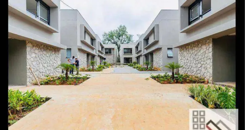 Casa em Condomínio 4 Dormitórios (935,99m²), 4 Suítes, 6 Vagas. Próximo do Parque Severo Gomes