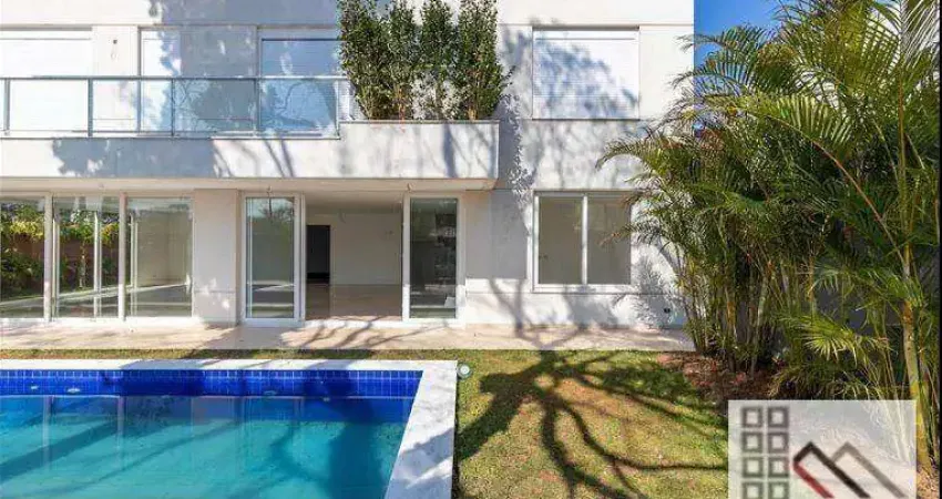 Casa em Condomínio 4 Dormitórios (786,97m²), 4 Suítes, 8 Vagas. A 5 minutos do Shopping Ibirapuera