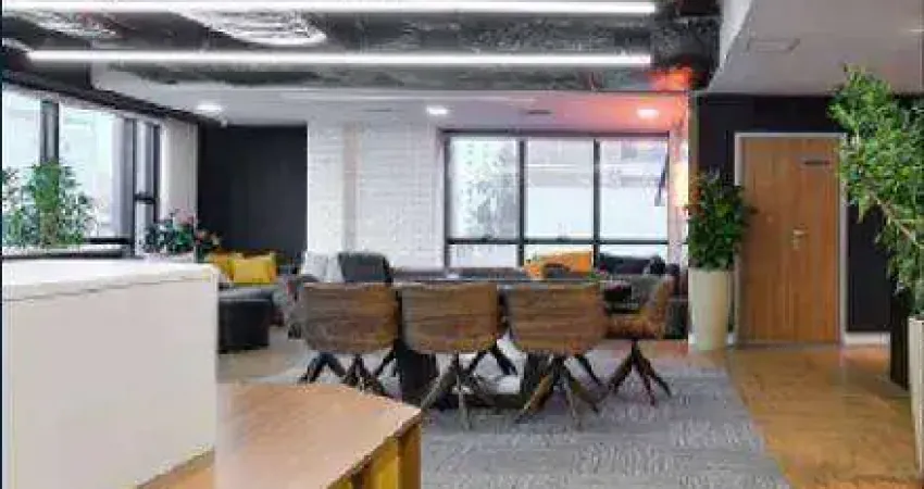 Conjunto comercial (340m²), 4 banheiros, totalmente mobiliado, 5 vagas. próximo da estação berrini da cptm