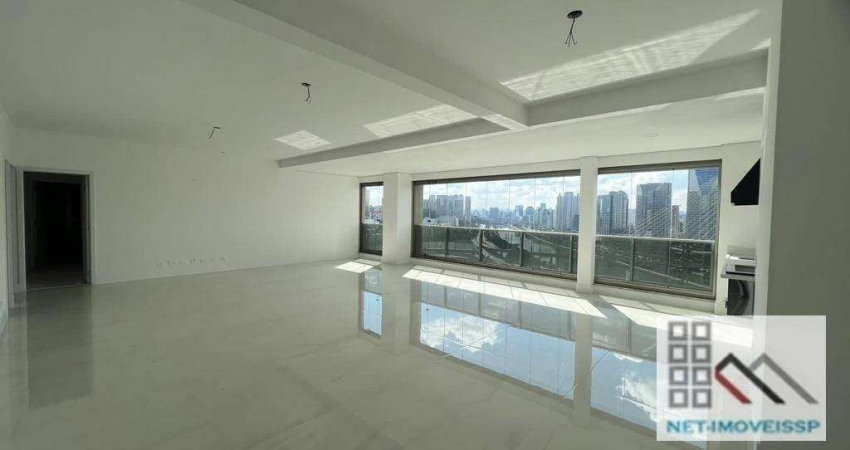 Apartamento 3 e 4 Dormitórios (233m³), 3 e 4 Suítes, Varanda, 3 Vagas.  Em frente ao maior cartão postal de São Paulo