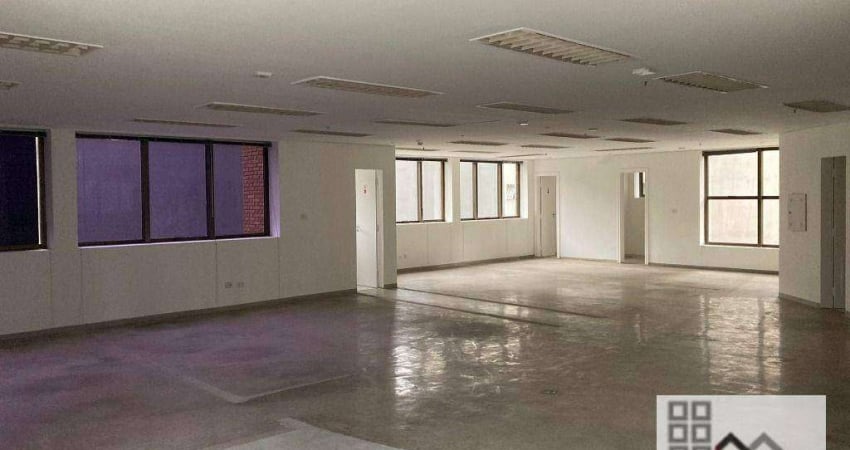 Conjunto Comercial (306m²), 6 Banheiros, 8 Vagas. Excelente Conjunto Comercial na Região da Berrini.