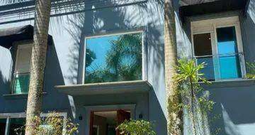 CASA EM CONDOMÍNIO 4 DORMITÓRIOS (470m²), 4 SUÍTES, VARANDA, 4 VAGAS. NO MELHOR DE ALPHAVILLE