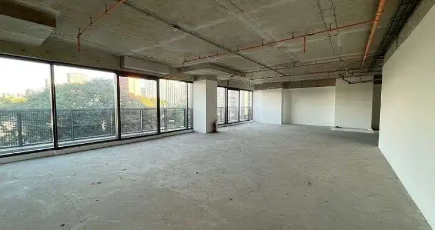 CONJUNTO COMERCIAL (398,20m²), 3 BANHEIROS, 5 VAGAS. PRÓXIMO DA ESTAÇÃO FARIA LIMA