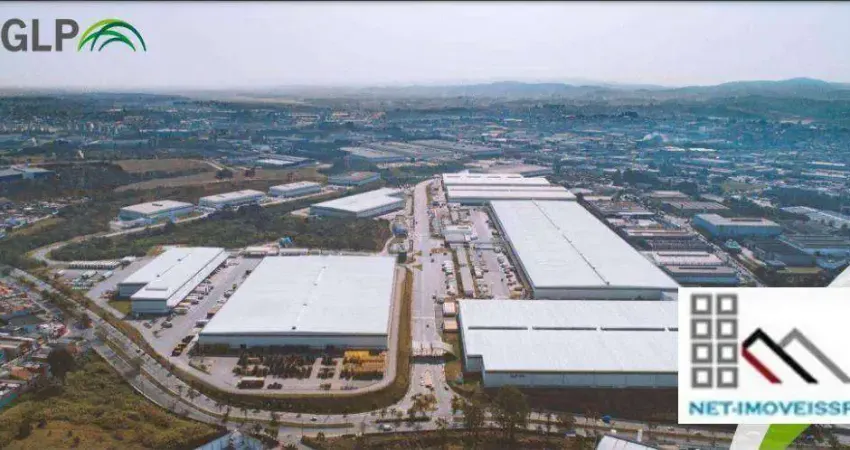 Aluga galpão logístico (21.780,64m²), 8 banheiros, 32 vagas. glp guarulhos i é um dos maiores parques logísticos