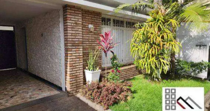 VENDE CASA 2 DORMITÓRIOS (159m²), 1 SUÍTE, 5 VAGAS. A 800 METROS DA ESTAÇÃO SANTOS/IMIGRANTES
