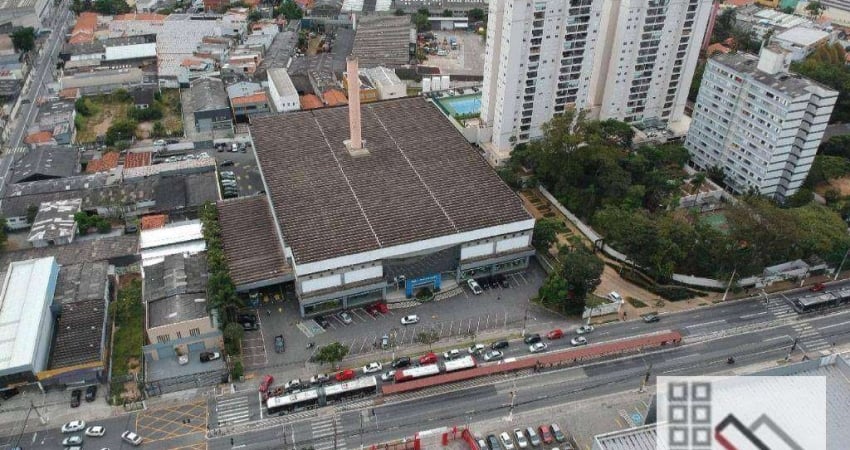GALPÃO COMERCIAL (12.158m²). 12 BANHEIROS, MEZANINO, 187 VAGAS AO LADO DA MARGINAL DE PINHEIROS
